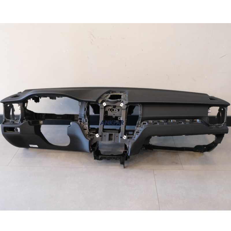 Volvo XC60 Ön Göğüs Sıfır Komple Siyah Dikişli 2018 Sonrası