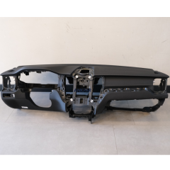 Volvo XC60 Ön Göğüs Sıfır Komple Siyah Dikişli 2018 Sonrası