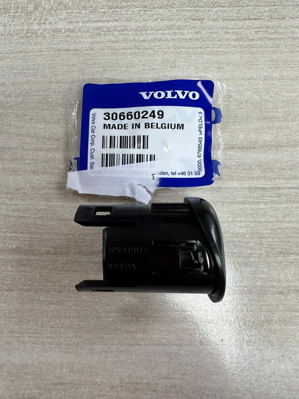 Volvo S40 V50 C30 Arka Park Sensörü Gözü 30660249