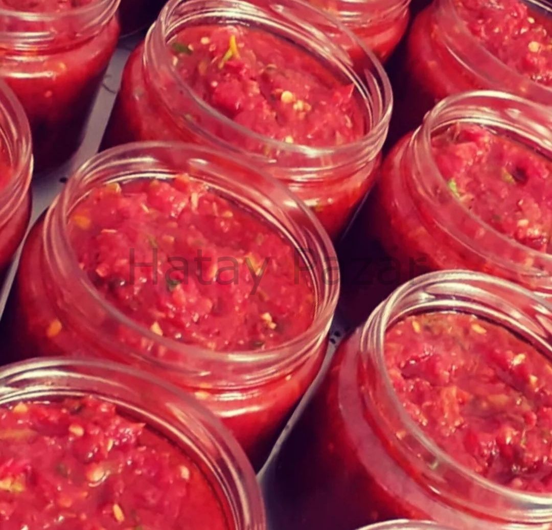 Biberli Domates Sosu