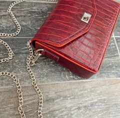 Bordo Kroko Desen Kutu Model Zincirli Omuz Çanta