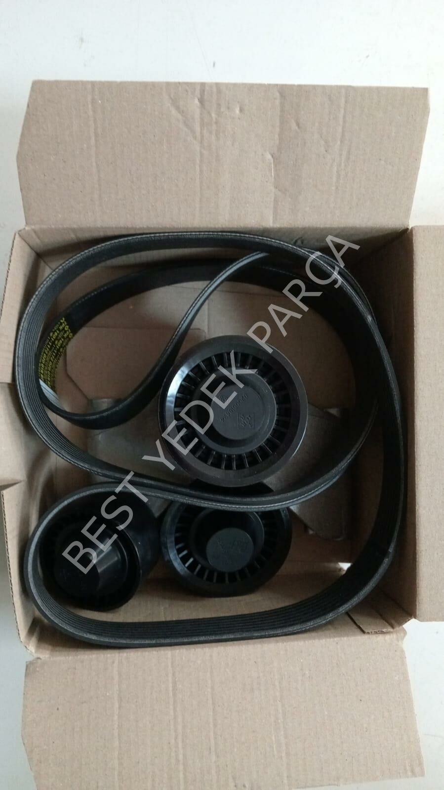 OEM 117204083R-AKSESUAR KAYIŞ KİTİ