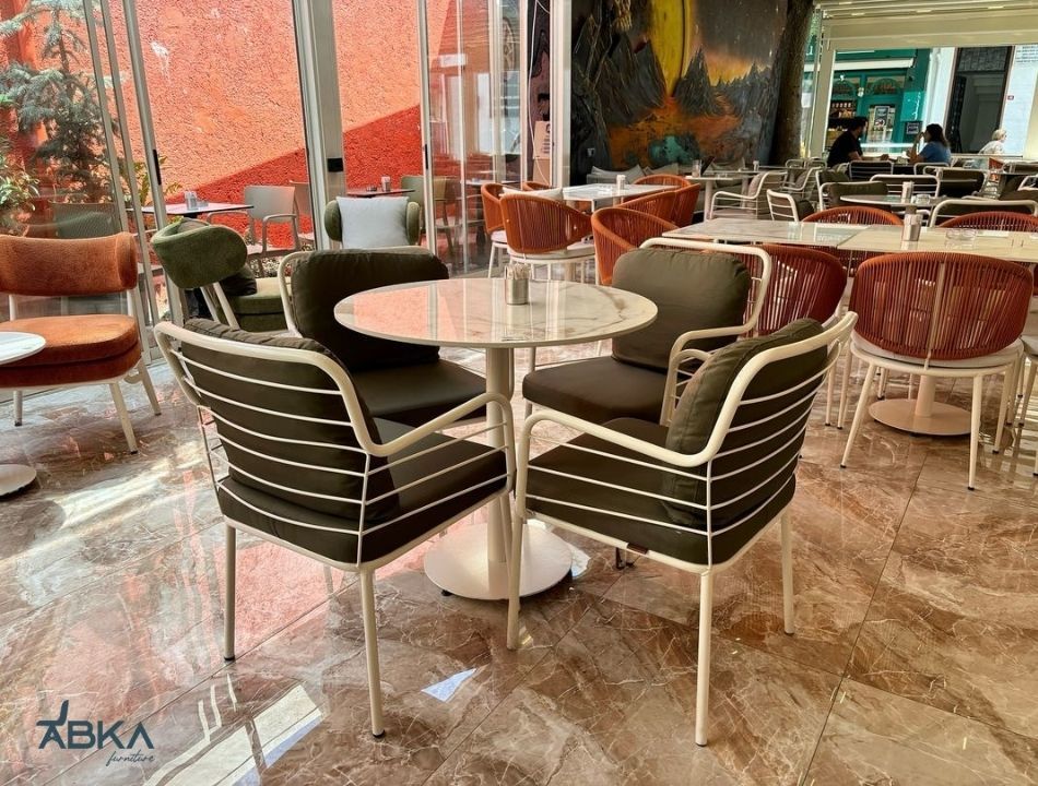 Restoran ve Kafeler İçin Doğru Sandalye Seçimi Nasıl Yapılır?