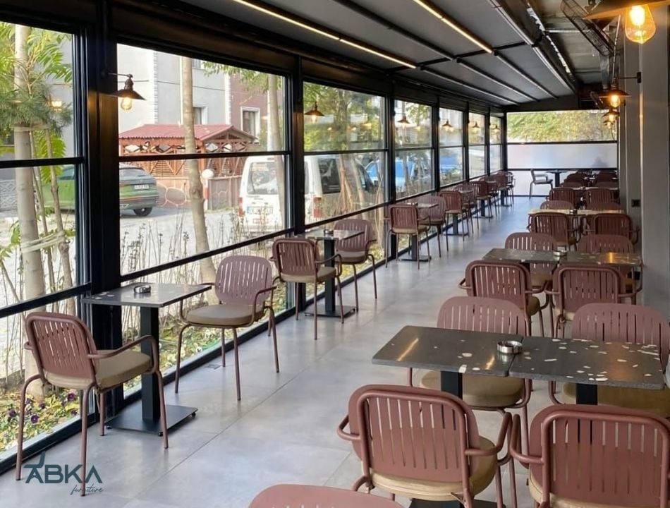 Restoran Sandalyesi Alırken Yapılan En Yaygın Hatalar (Ve Doğru Seçim İçin İpuçları)