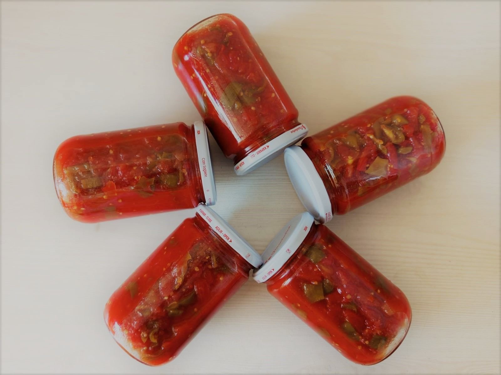 Menemenlik Acı Konserve (660cc)