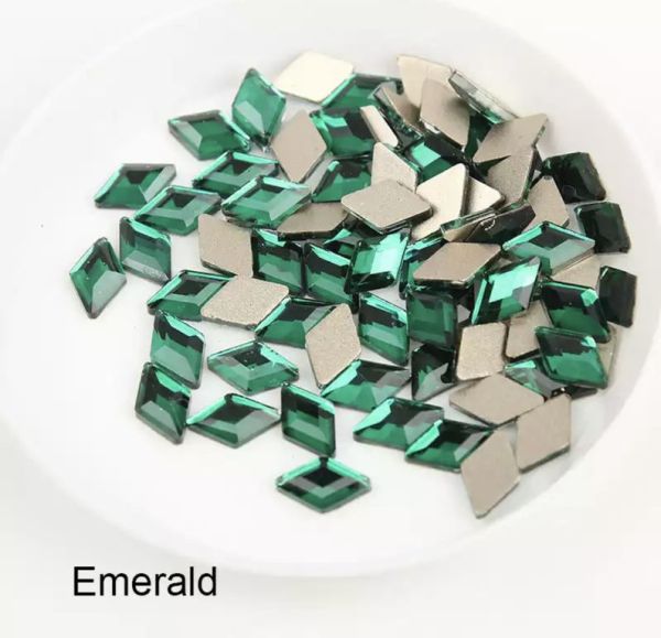 Taş Eşkenar Dörtgen Emerald 5*8mm 2 Adet