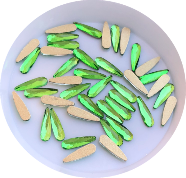 Taş Damla Green Grass 3*10mm 2 Adet
