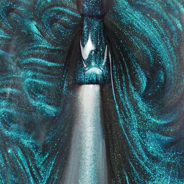 Iva Nails Pavlin Kalıcı Oje Kedi Gözü PN-6 (8ml)