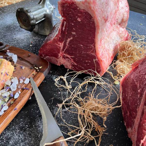 T-Bone Steak Prime 1 Kg, BMS 2, Grade Quality A2  (1)