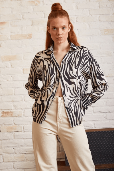 Zebra Desen Viskon Saten Gömlek - Beyaz