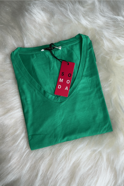 V-Yaka Yırtmaçlı Basic Tshirt - Yeşil