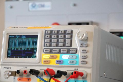 Owon ODP3033 DC Güç Kaynağı 30V/3A 198W