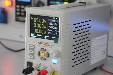 Owon SP3101 DC Güç Kaynağı 30V/10A 150W