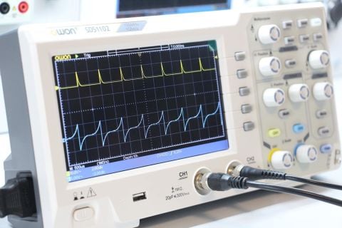 Owon SDS1102 Osiloskop 100MHz 2 Kanal