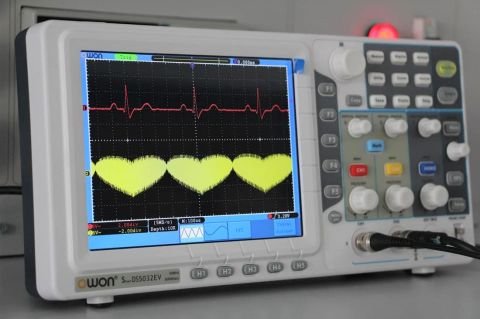 Owon SDS5032E Dijital Osiloskop 30MHz 2 Kanal 8” Ekran