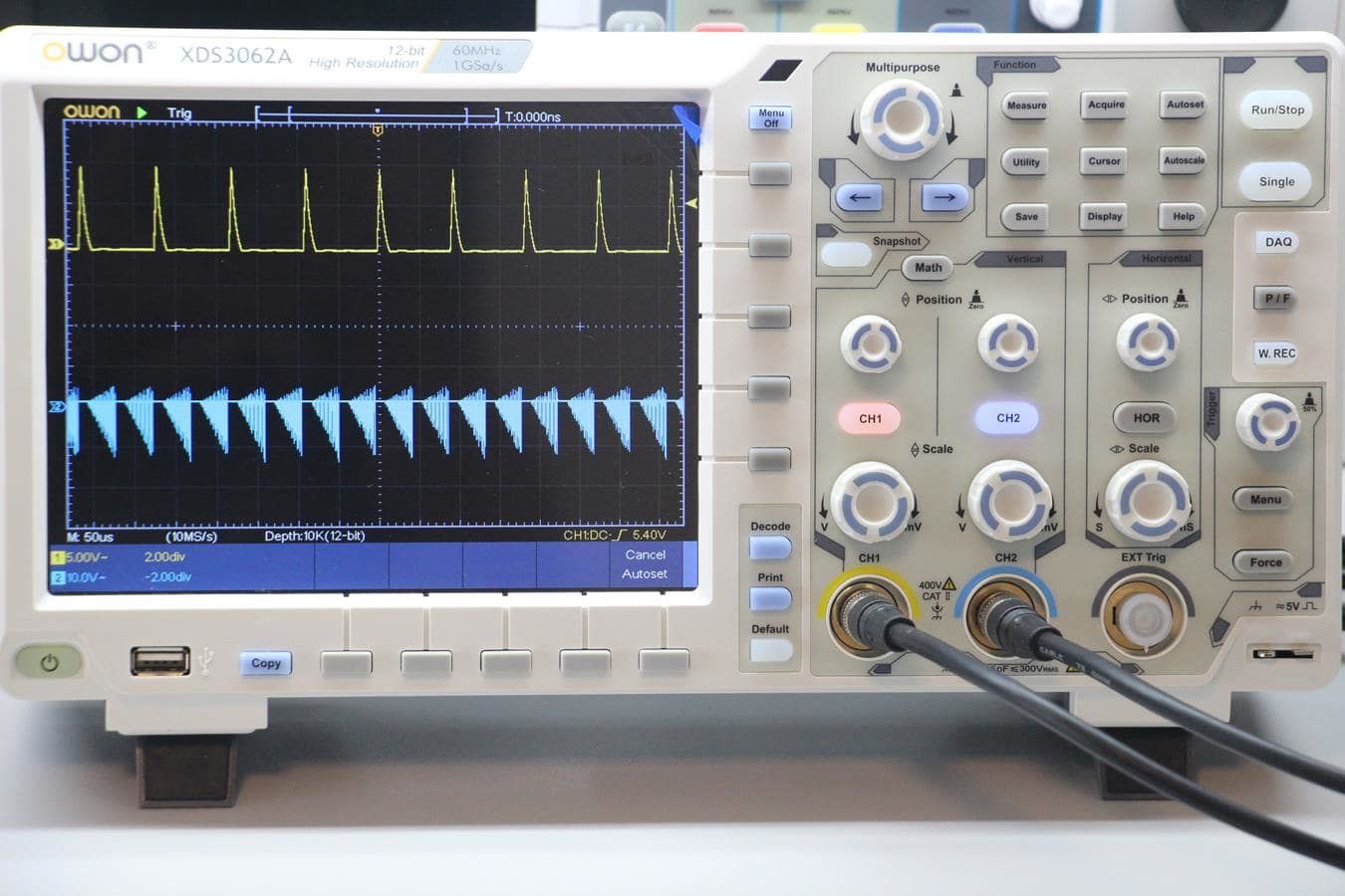 Owon XDS3062A Osiloskop 60 MHZ 2 Kanal 8''Ekran 12 Bit