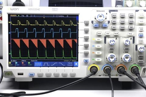 Owon XDS3204E Osiloskop 200 MHZ 4 kanal 8'' DokEkr-Decode