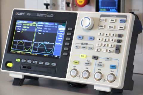 Owon XDG2100 Keyfi Fonksiyon Jeneratör 100MHz