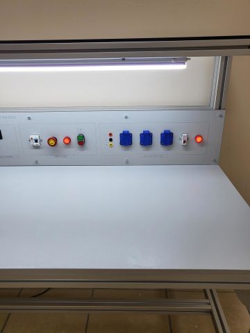 Laboratuvar Deney Masası