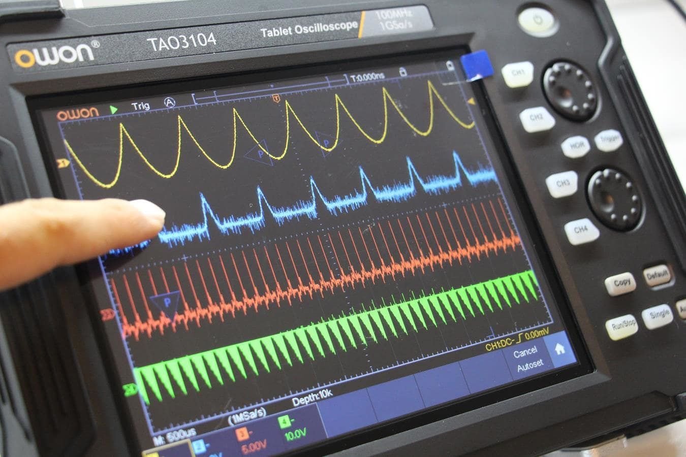 Owon TAO3104 Tablet Osiloskop 4 Kanal 100MHz