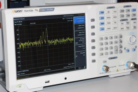 Owon XSA1036-TG Spektrum Analizör 10,4''Ekr 3,6 GHz