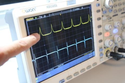 Owon XDS3202 Osiloskop 200MHZ 2 Kanal 8'' DokEkr-Decode
