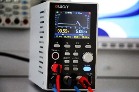 Owon SPM3103 DC Güç Kaynağı + Multimetre 30V/10A 300W