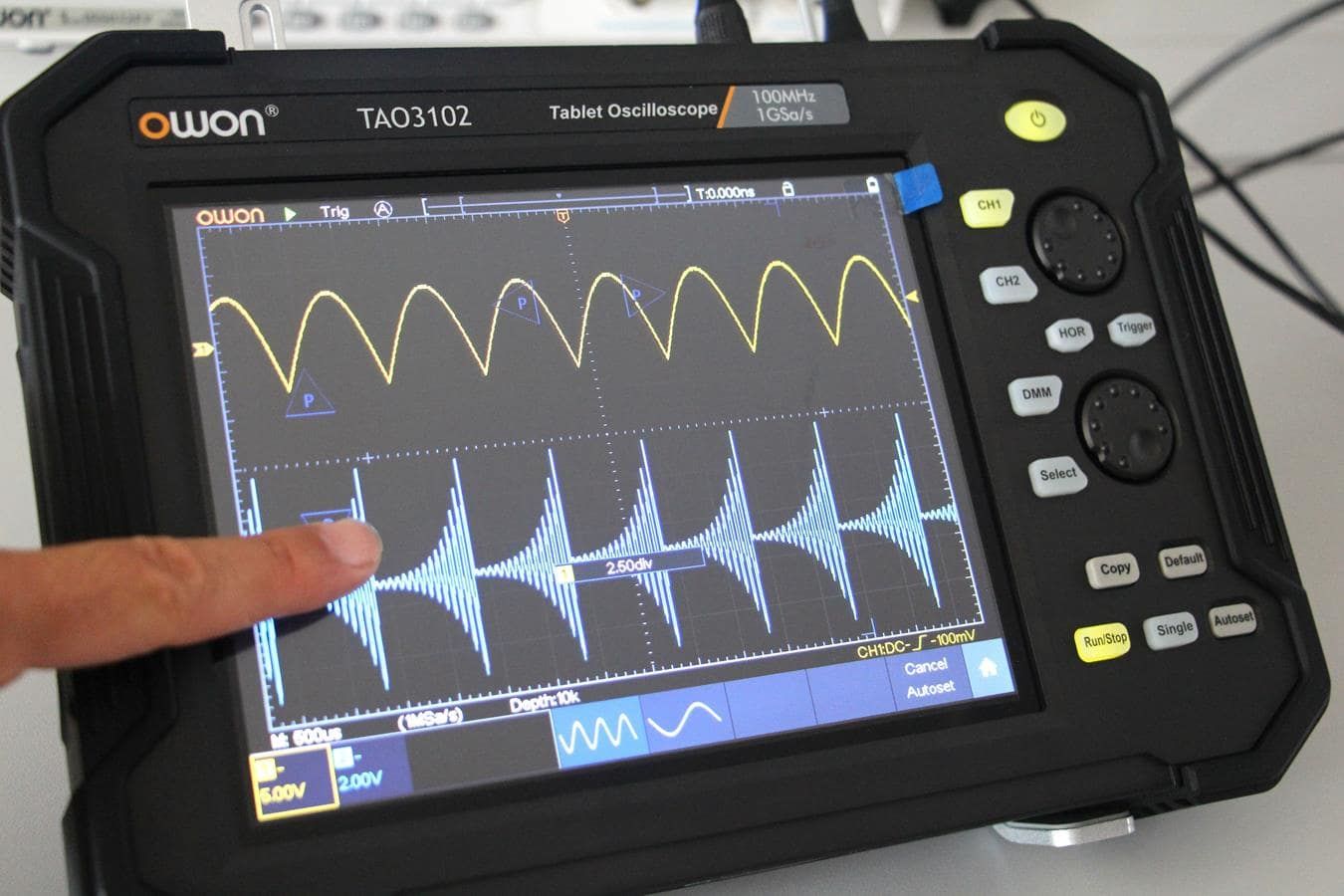 Owon TAO3102-WiFi Tablet Osiloskop-Multimetre 100 Mhz
