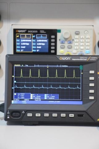 Owon SDS215 150 MHz Osiloskop