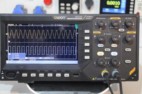 Owon SDS220 200 MHz Osiloskop