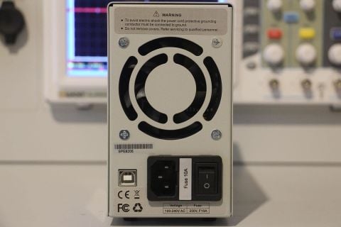 Owon SPE8205 DC Güç Kaynağı 80V/20A 500W