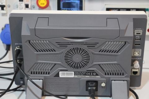 Owon ADS3204 Osiloskop-200MHz-4Ch-10''DokEkr