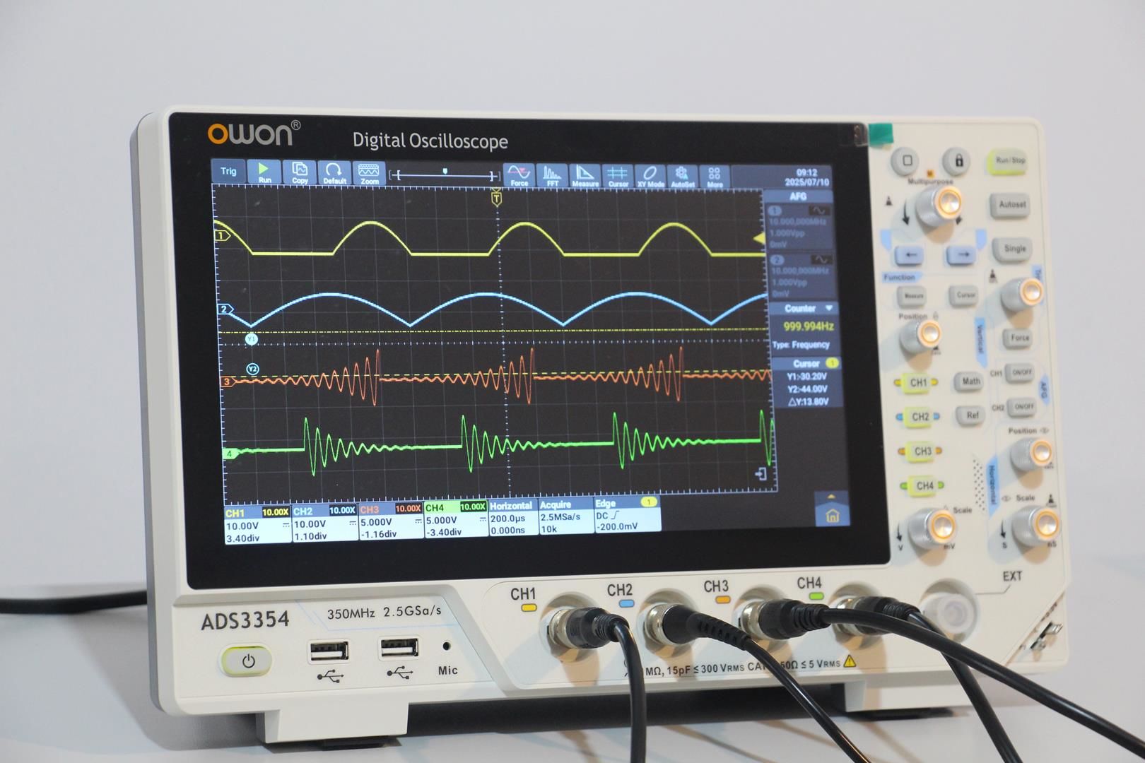 Owon ADS3354 Osiloskop-350MHz-4Ch-10''DokEkr