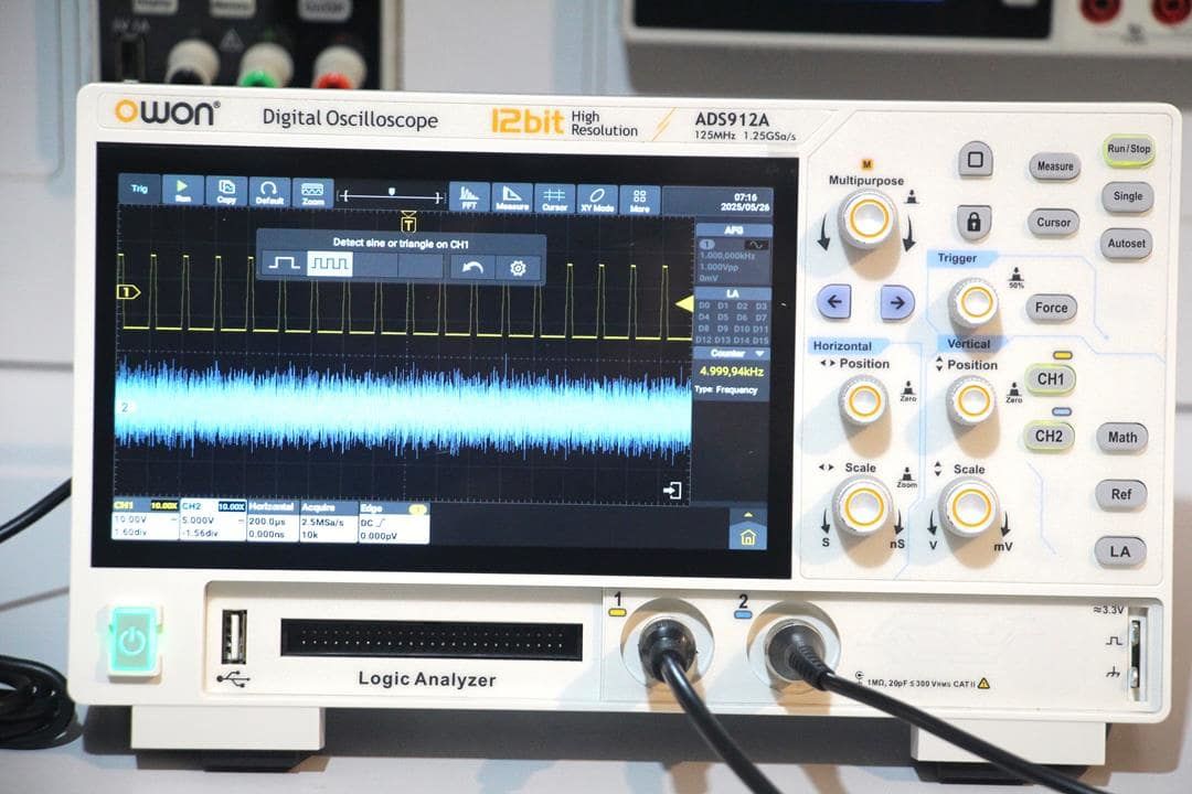 Owon ADS912A Osiloskop-125MHz-2Ch-7''DokEkr-LA-12Bit