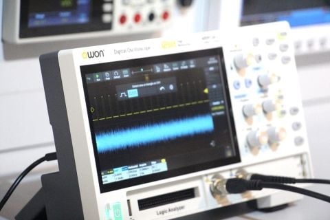 Owon ADS912A Osiloskop-125MHz-2Ch-7''DokEkr-LA-12Bit