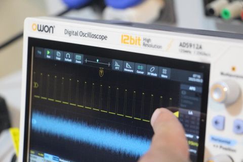 Owon ADS912A Osiloskop-125MHz-2Ch-7''DokEkr-LA-12Bit