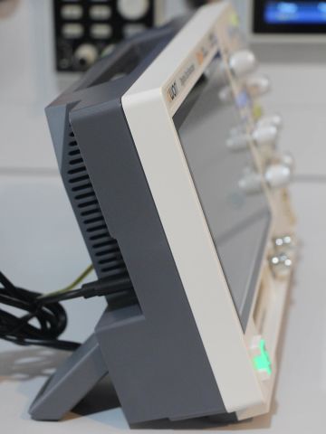 Owon ADS922A Osiloskop-250MHz-2Ch-7''DokEkr-LA-12Bit