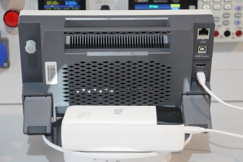 Owon ADS824A Osiloskop-200MHz-4 Ch-7''DokEkr-12Bit