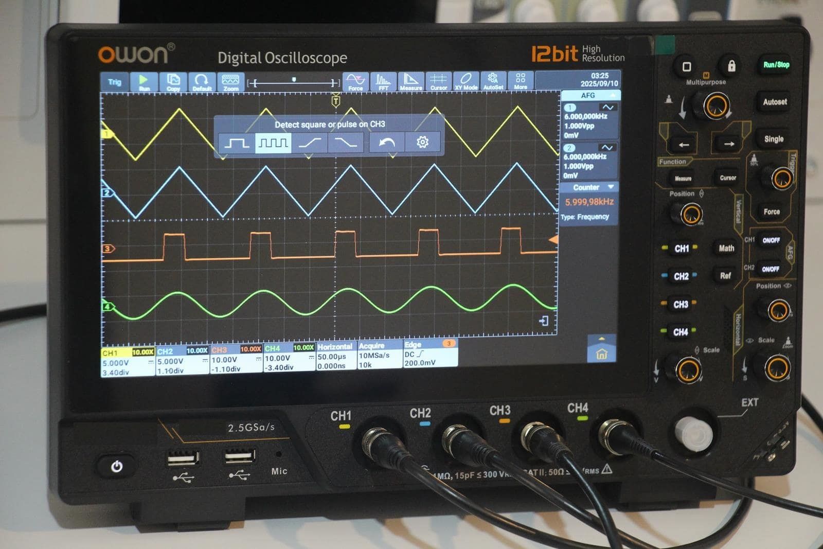 Owon ADS3204A Osiloskop-200MHz-4Ch-10’’DokEkr-12Bit