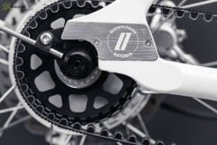 Schindelhauer Antonia Pinion 9 Vites C-Line Şanzıman Vites Sistemli E-Bike Beyaz