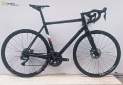 Colnago C64 Karbon Disc Shimano Ultegra Di2 Yol / Yarış Bisikleti