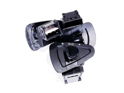 YUKİ LOTUS FAR ANAHTARI DÜĞMESİ ADET