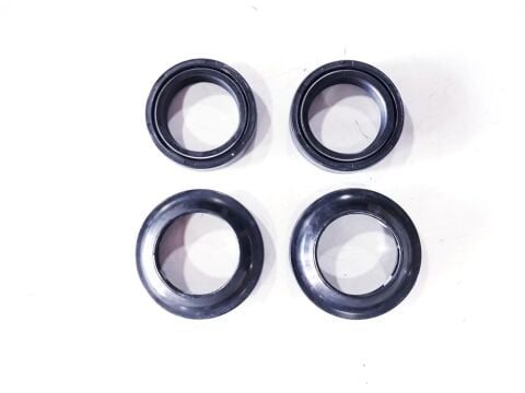 HONDA CB125-E-ACE-SPACY110-PCX-FİZY 125 ÖN AMORTİSÖR KEÇESİ VE TOZ KAPAĞI