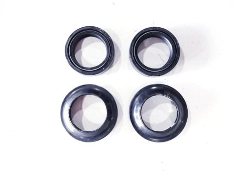 HONDA CB125-E-ACE-SPACY110-PCX-FİZY 125 ÖN AMORTİSÖR KEÇESİ VE TOZ KAPAĞI