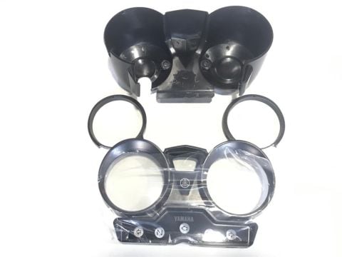 YAMAHA YBR-K ESD KM SAATİ ALT ÜST KAPAK 2010-2015 (ALTI 4 VİDALI MODEL)