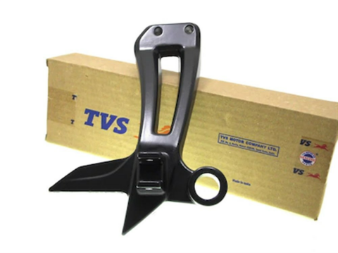 YENİ RTR150-180 2013-2016 SAĞ ARKA BASAMAK BRAKETİ