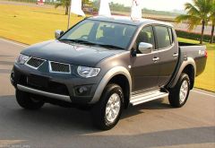 Mitsubishi L200 Uyumlu 2008-2014 Bagaj Kapağı Kaplama Krom