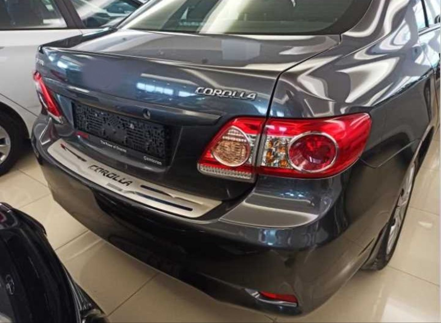 Toyota Corolla Uyumlu 2013-2016 Arka Tampon Üst Kaplama İnce Model