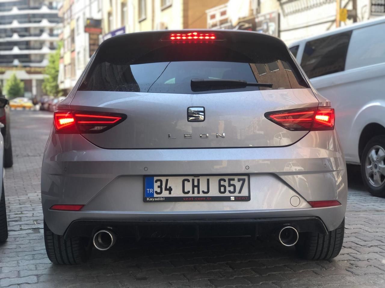 Seat Leon Uyumlu Mk3 Tekli Sağ Sol Çıkış Difüzör