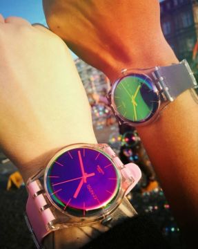 Swatch SUOK710 POLAROSE Kol Saati